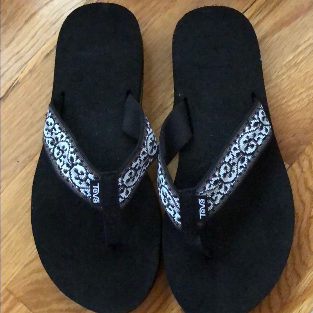 Teva flip flop.